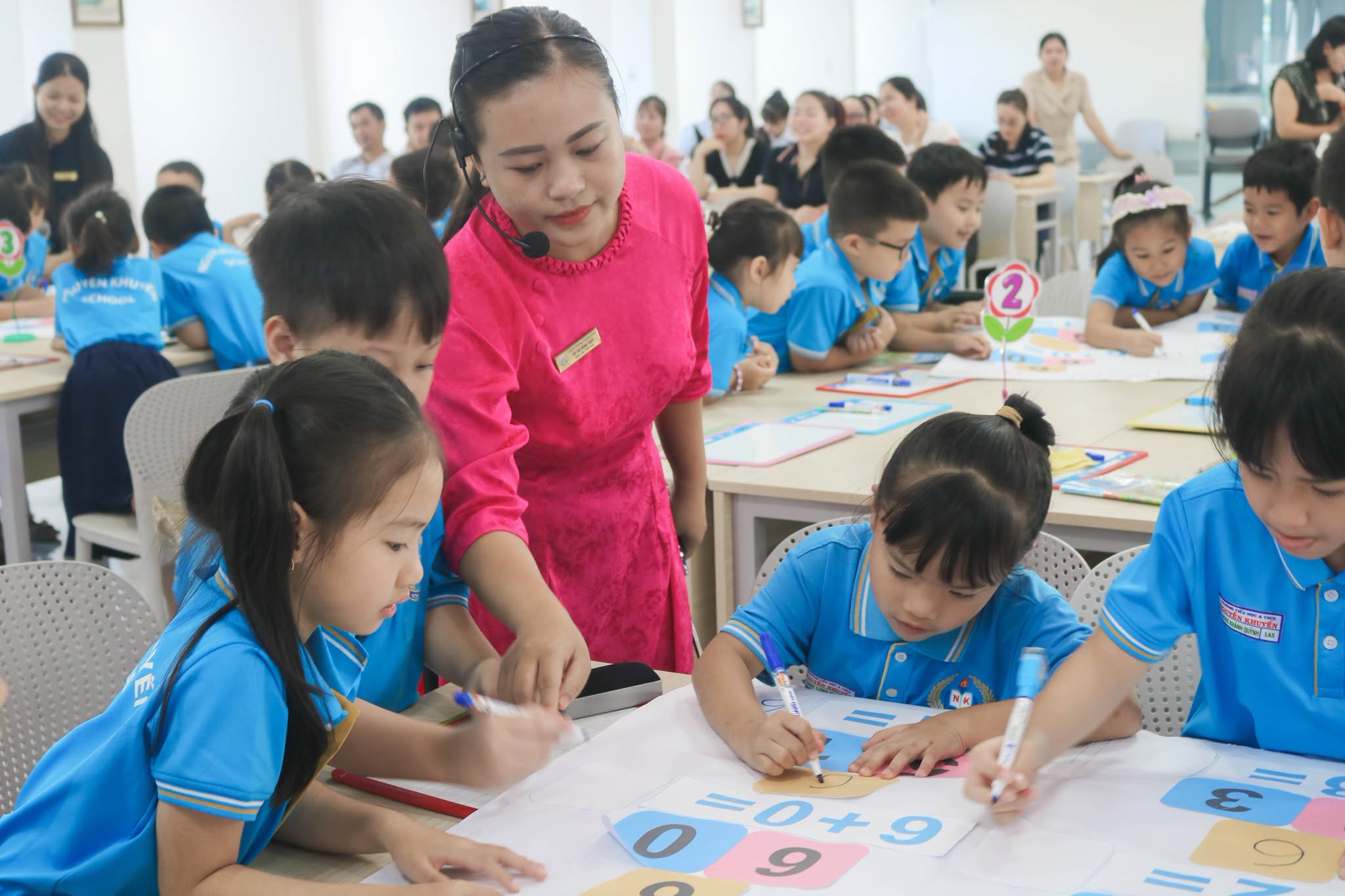 TIẾT HỌC MỞ MÔN TOÁN – CHỦ ĐỀ “GỘP LẠI THÌ BẰNG MẤY?”